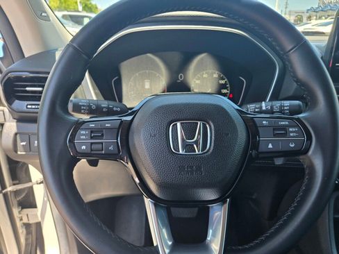 Certified 2025 Honda Pilot Touring image 25