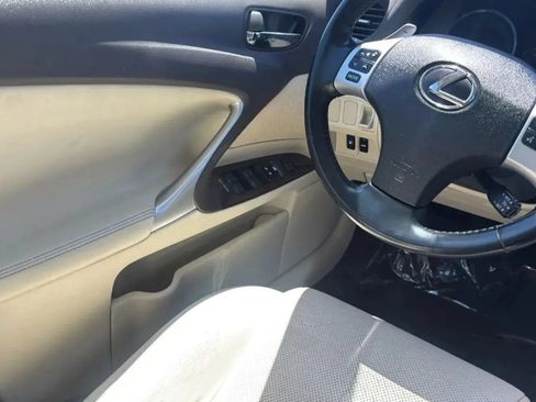 Used 2011 Lexus IS 250 w/ Premium Pkg Value Edition RWD image 24
