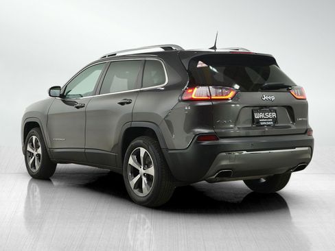 Used 2020 Jeep Cherokee Limited image 3