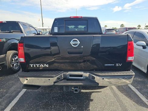 Used 2012 Nissan Titan SV w/ SV Value Truck Pkg RWD image 5