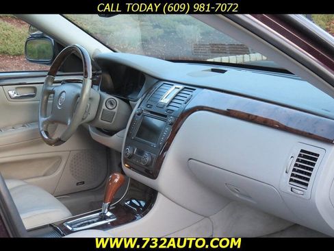 Used 2009 Cadillac DTS image 6