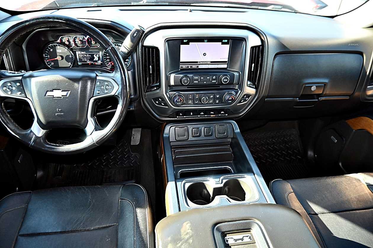 Used 2016 Chevrolet Silverado 1500 LTZ w/ LTZ Plus Package RWD image 12