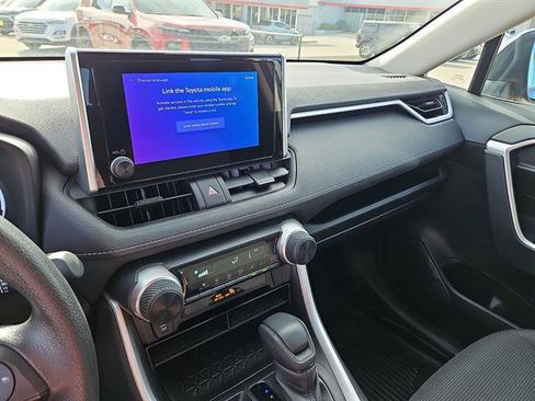 Certified 2023 Toyota RAV4 LE image 17