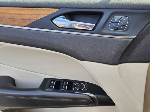 Used 2019 Lincoln MKC Select w/ Select Plus Package image 33