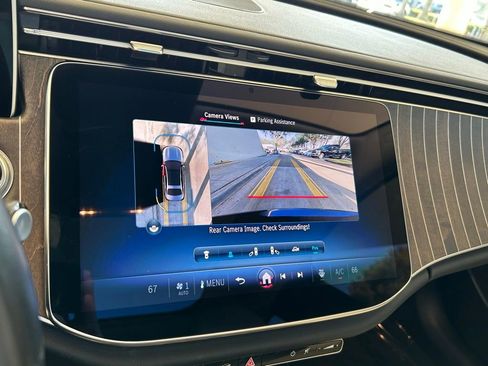 Used 2025 Mercedes-Benz E 350 4MATIC Sedan image 20