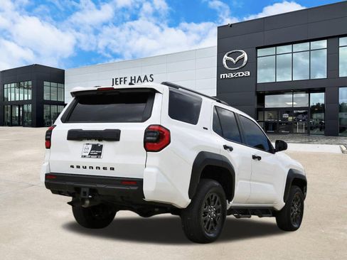 Used 2025 Toyota 4Runner SR5 image 3