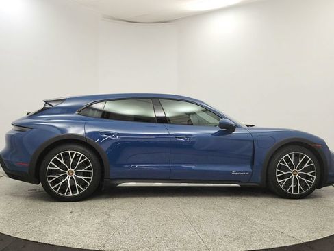 Used 2022 Porsche Taycan 4 Cross Turismo AWD/4WD image 6