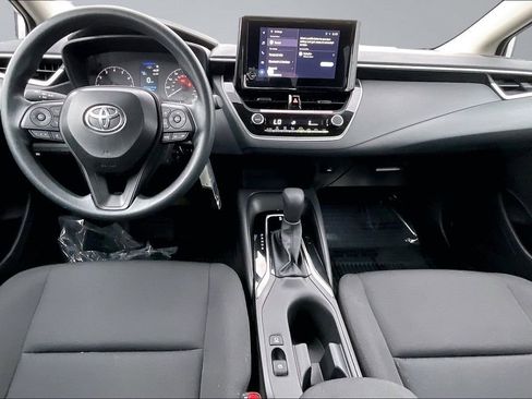 Used 2025 Toyota Corolla LE FWD image 16