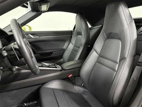 Certified 2025 Porsche 911 Carrera image 5