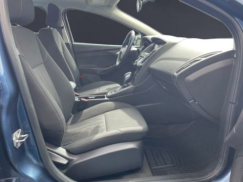 Used 2018 Ford Focus SEL w/ Cold Weather Package FWD image 15