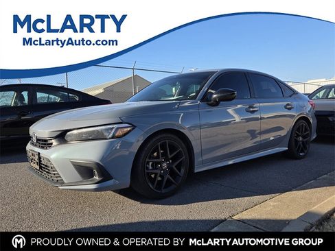 Used 2022 Honda Civic Sport image 1