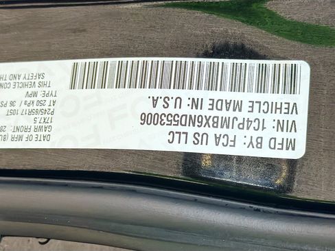 Used 2022 Jeep Cherokee Trailhawk w/ Sound & Nav Group image 42