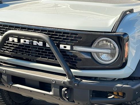 Certified 2022 Ford Bronco Wildtrak AWD/4WD image 4