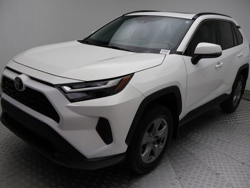 Used 2024 Toyota RAV4 XLE image 2