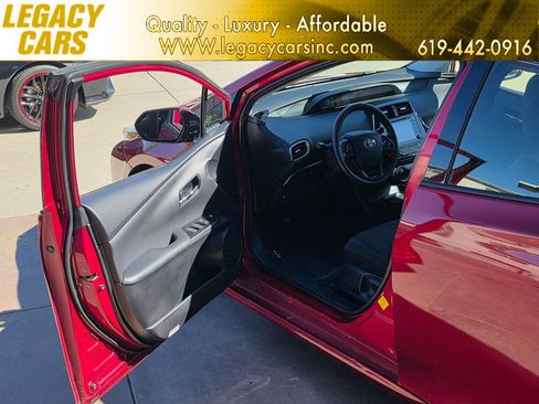 Used 2020 Toyota Prius Prime LE image 42