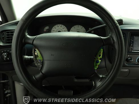 Used 2003 Ford F150 Lightning RWD image 38