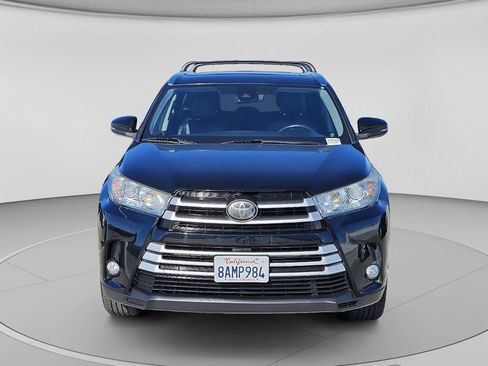 Used 2017 Toyota Highlander XLE FWD image 7