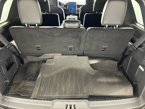 Used 2023 Ford Expedition Platinum AWD/4WD image 42
