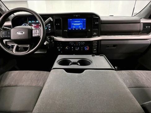 Used 2025 Ford F250 XLT image 17