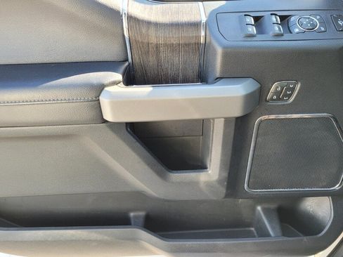 Used 2020 Ford F250 Lariat w/ Lariat Value Package image 26