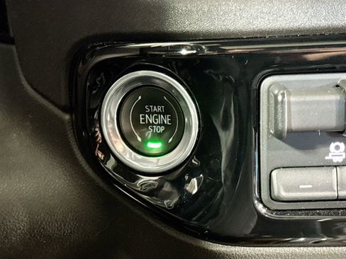 Used 2024 Chevrolet Silverado 3500 High Country w/ High Country Premium Package AWD/4WD image 17