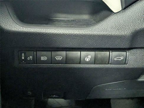 Used 2023 Toyota RAV4 XLE Premium AWD/4WD image 17