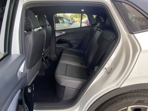 Used 2023 Volkswagen ID.4 Pro S image 23