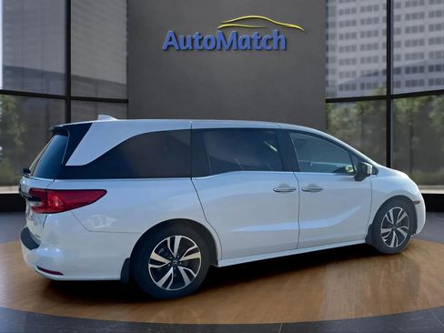 Used 2023 Honda Odyssey Touring image 11