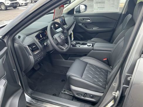 New 2026 Nissan Rogue Platinum w/ Platinum Premium Package image 10