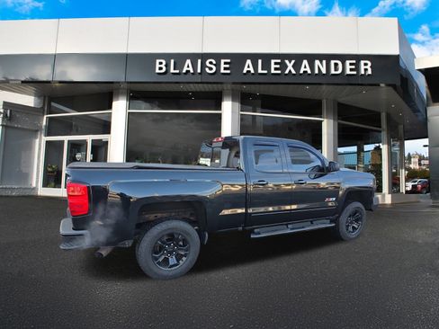 Used 2016 Chevrolet Silverado 1500 LT w/ Midnight Edition image 4