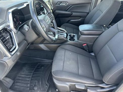 Used 2023 GMC Canyon Elevation image 14