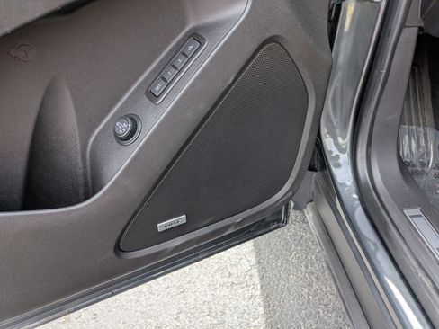 Used 2019 Chevrolet Equinox Premier image 13