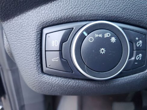 Used 2019 Ford Escape SE AWD/4WD image 19