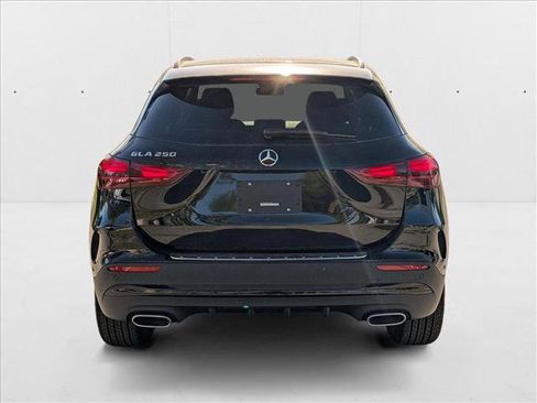 New 2025 Mercedes-Benz GLA 250 image 10