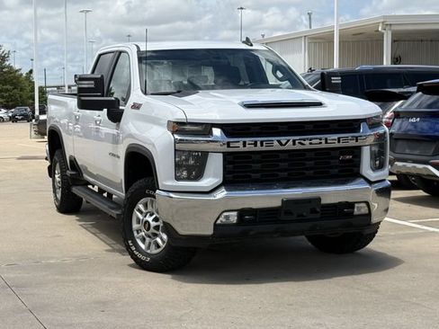 Used 2023 Chevrolet Silverado 2500 LT w/ Convenience Package AWD/4WD image 2