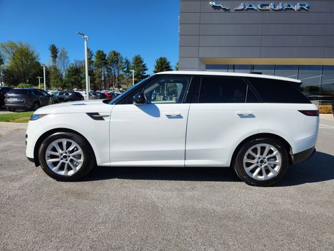 Certified 2026 Land Rover Range Rover Sport SE AWD/4WD image 5