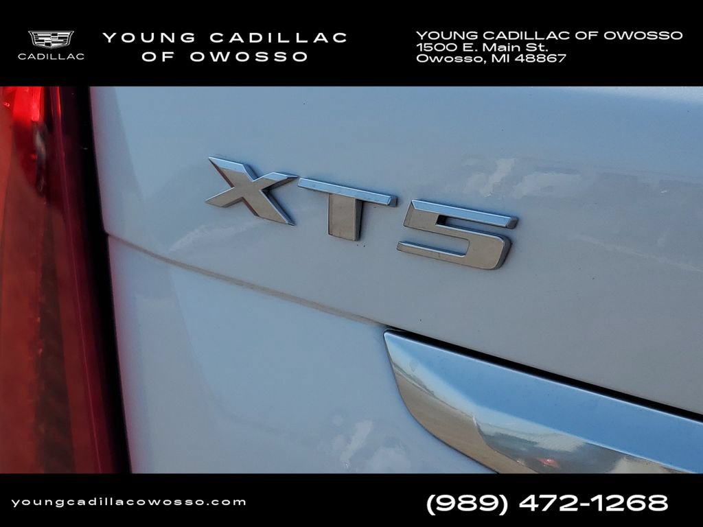 Certified 2025 Cadillac XT5 Luxury w/ LPO, Floor Liner Package AWD/4WD image 30