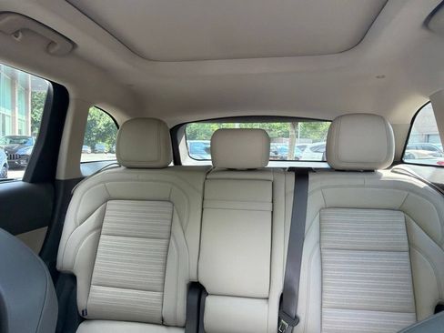 Used 2025 Lincoln Nautilus Reserve AWD/4WD image 7