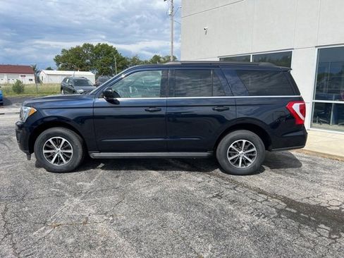 Used 2021 Ford Expedition XLT image 15