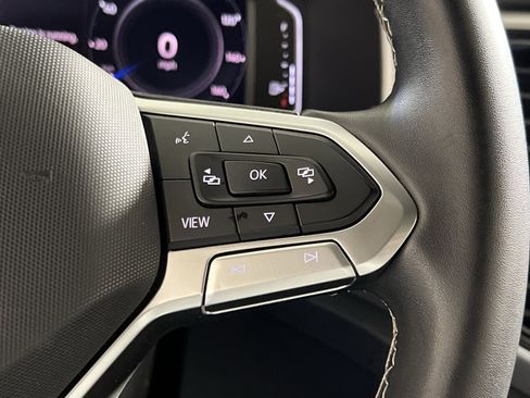 Used 2022 Volkswagen Atlas Cross Sport SE image 29