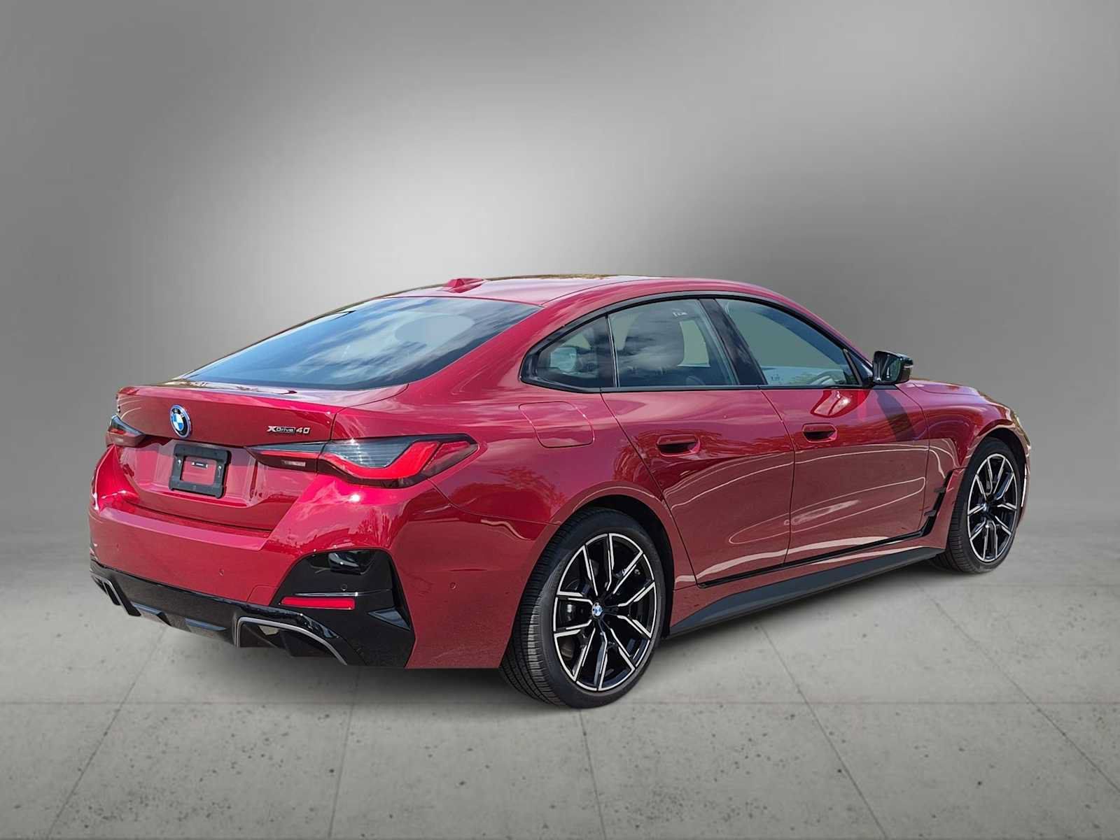 Used 2025 BMW i4 xDrive40i w/ M Sport Package AWD/4WD image 8