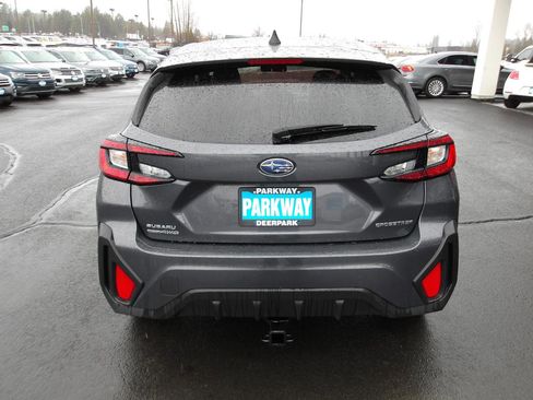 Used 2024 Subaru Crosstrek 2.0i AWD/4WD image 4