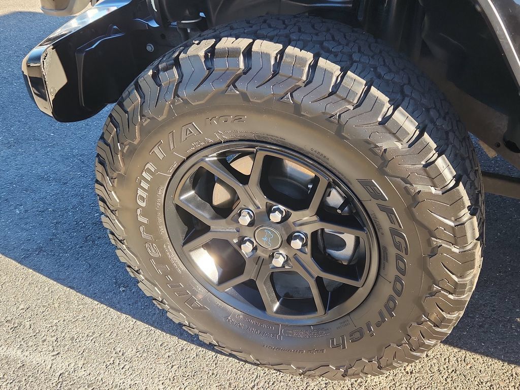 Used 2024 Jeep Wrangler High Altitude AWD/4WD image 18