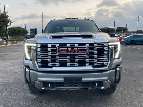 Used 2024 GMC Sierra 2500 Denali w/ Denali Reserve Package AWD/4WD image 2