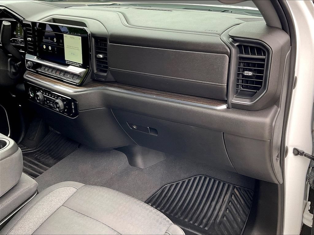 Used 2023 Chevrolet Silverado 1500 RST AWD/4WD image 12