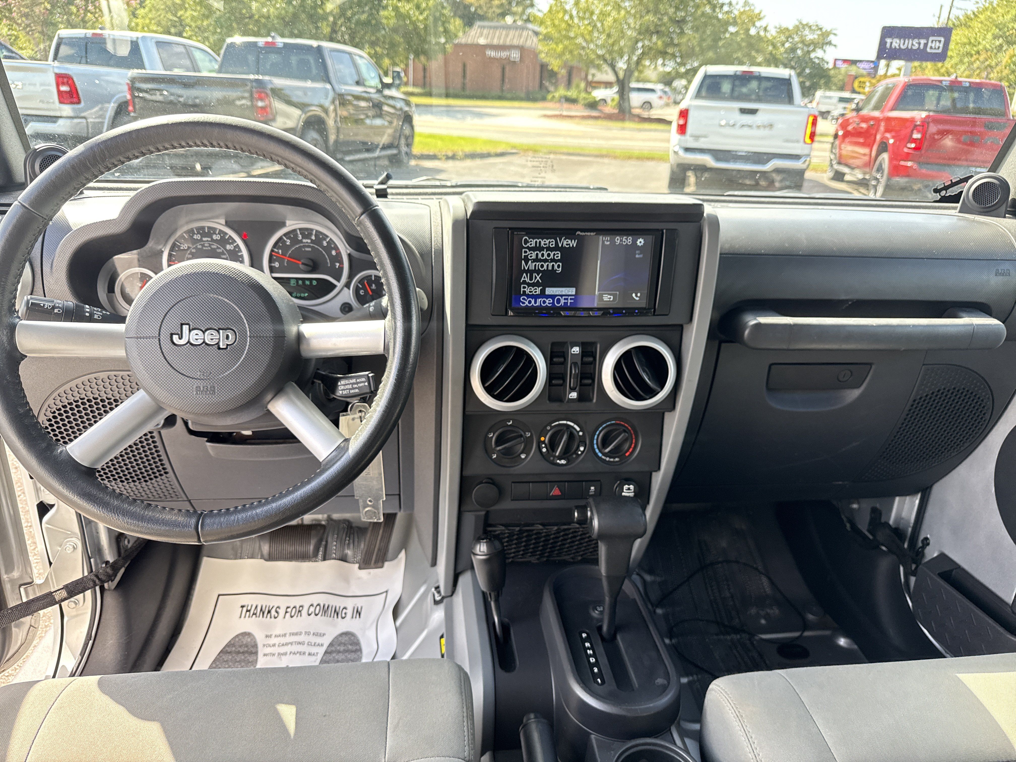 Used 2010 Jeep Wrangler Unlimited Sahara w/ Dual Top Group AWD/4WD image 27