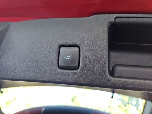 Used 2022 Ford Escape SEL w/ Technology Package image 31