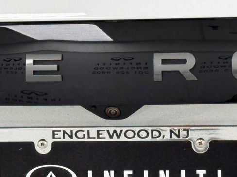 Used 2023 Land Rover Range Rover SE image 38