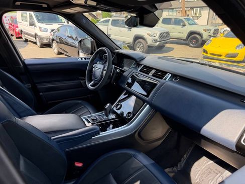 Used 2021 Land Rover Range Rover Sport HST AWD/4WD image 10