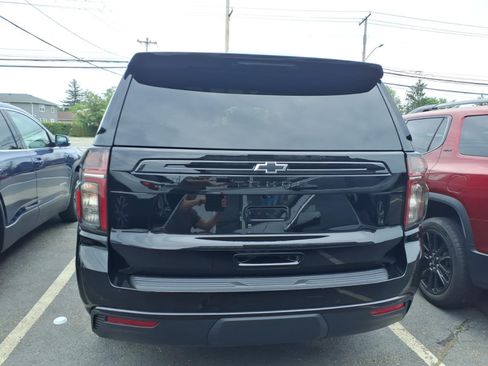 Used 2024 Chevrolet Tahoe Z71 w/ Luxury Package AWD/4WD image 5